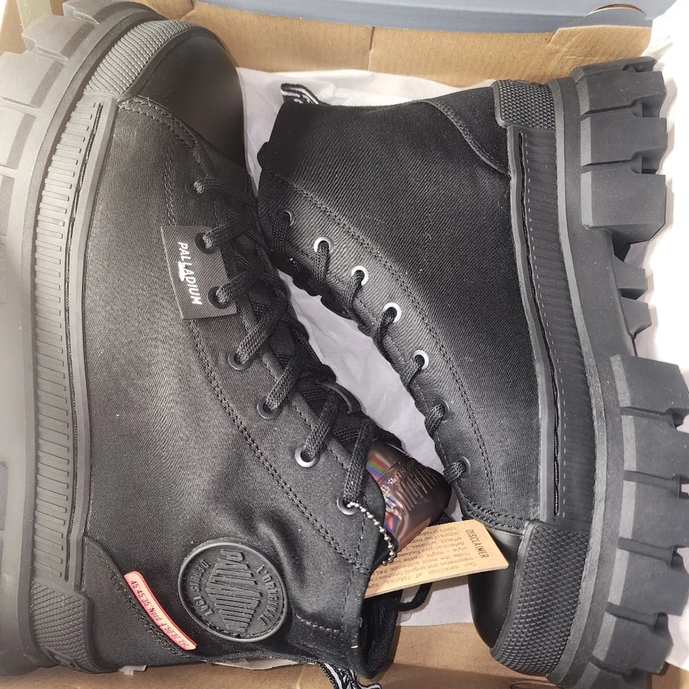 Palladium Women's Size 8.7 Black High-Top Chunky Sneakers, New - Picture 10 of 10